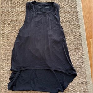 Athleta Hi-Low Workout Tank - Size Medium